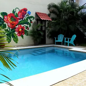 https://casa-akbal-bb.hotelsmerida.org